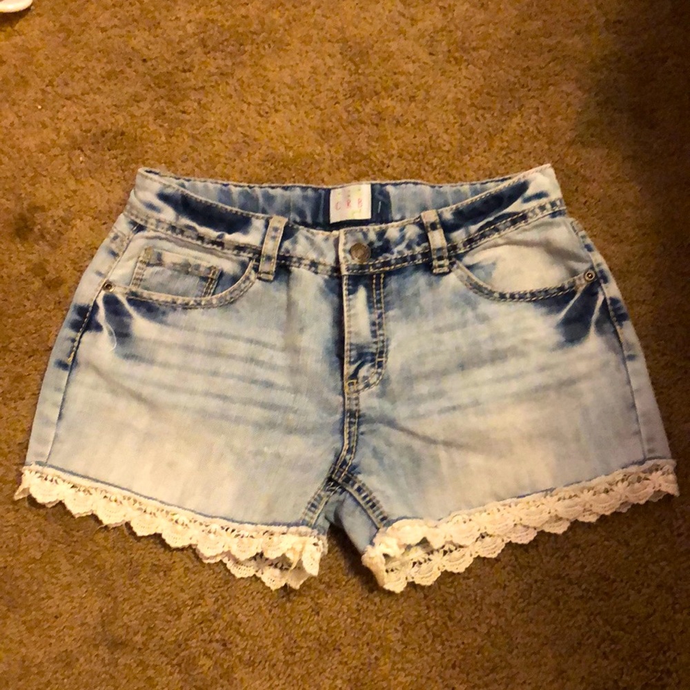 light wash jean shorts